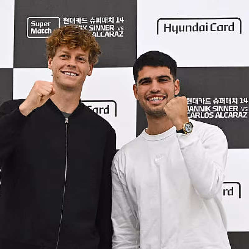 Alcaraz and Sinner also start dancing.