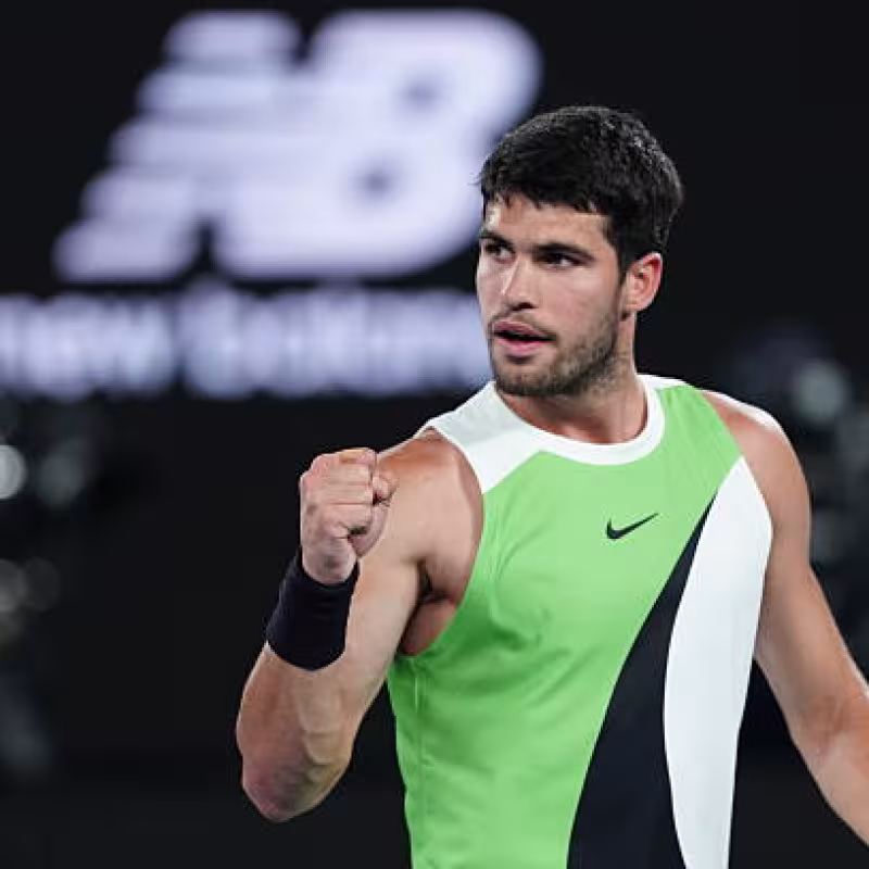 Carlos Alcaraz defeats De Minaur at the Australian Open 2026. Photo: gettyimages.