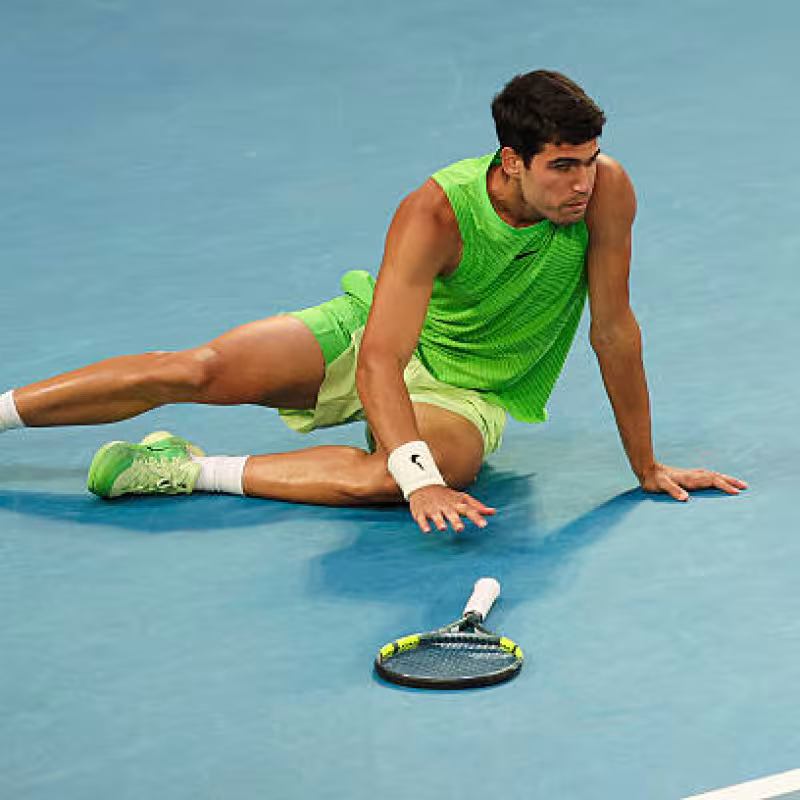 Carlos Alcaraz, vomiting. Photo: gettyimages
