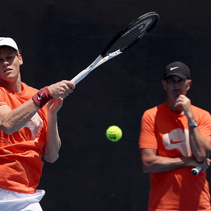 Darren Cahill talks about Sinner's controversy with the heat. Photo: gettyimages