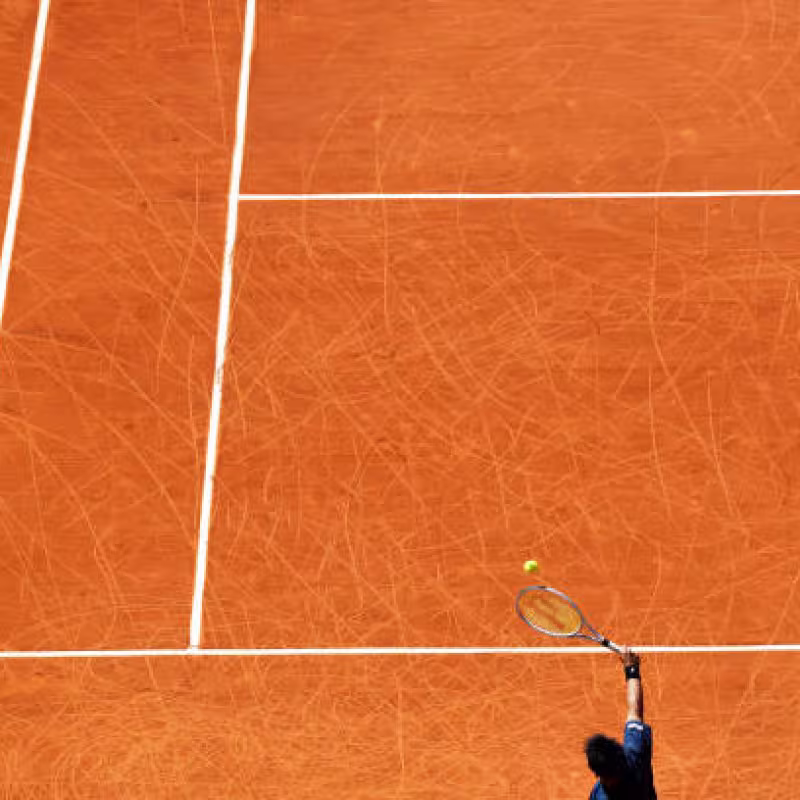 This was the official tennis match between the oldest players in history. Photo: Getty