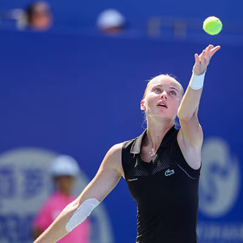 Maristany fights, but Polina Kudermetova delivers as the favorite. Photo: Getty
