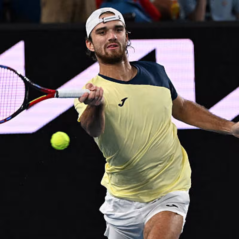Machac does not give ground against a depleted Dimitrov. Photo: Getty