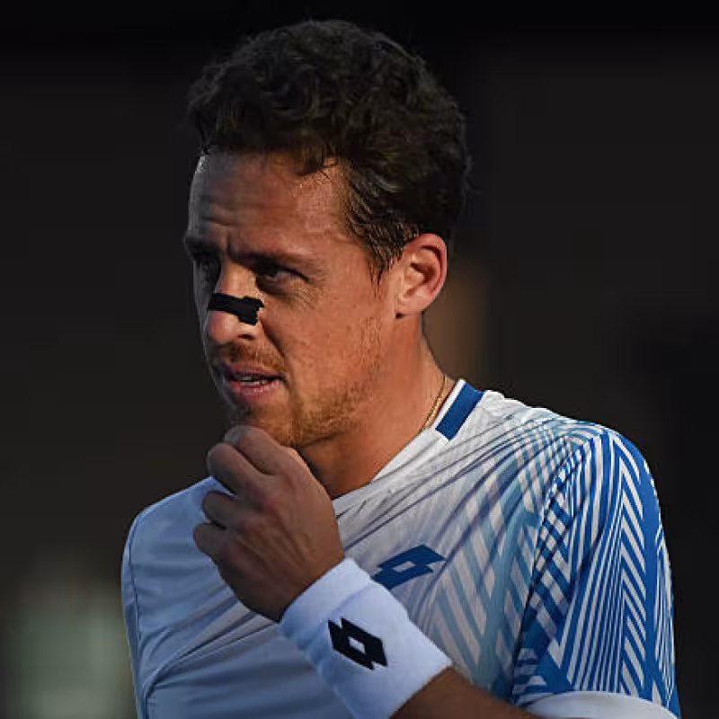 ATP Doha. Zhang extends his good form against Carballés