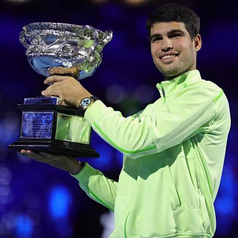 "Alcaraz wins and has fun, but... how long will it last?"