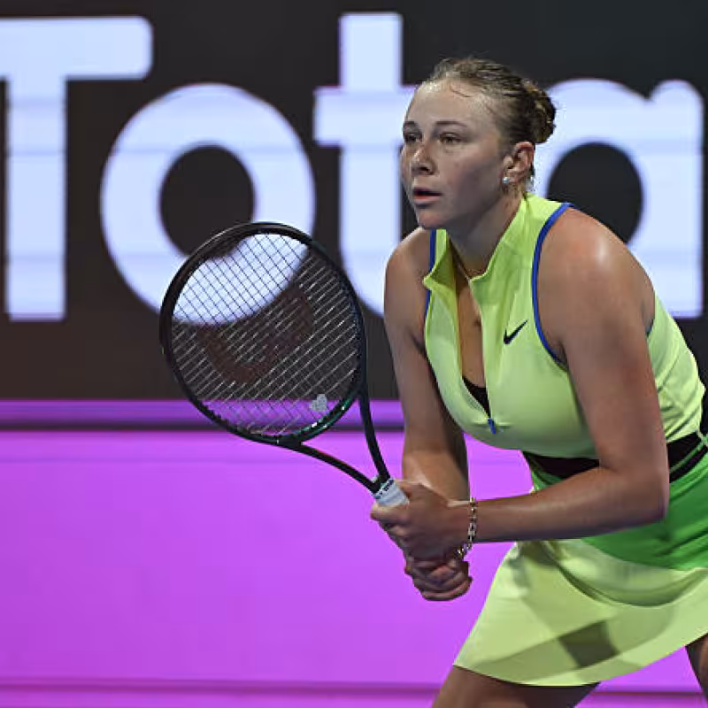 WTA 1000 Dubai. Anisimova advances without playing following Krejcikova's retirement.