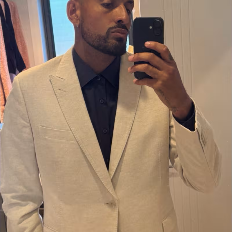 Nick Kyrgios surprises the world with his new change of look