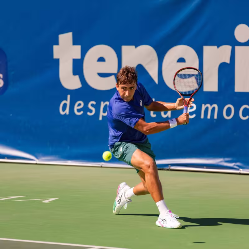 Dani Mérida, going for the double in Tenerife. Source: Sophia Lavrov / @theblondehamburgah