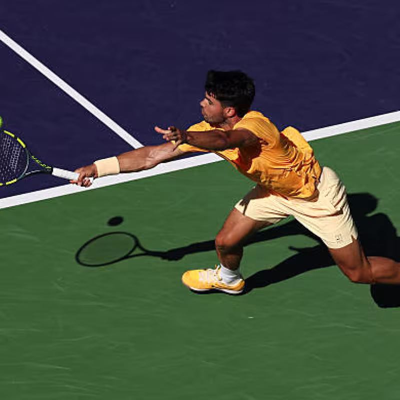 Alcaraz equals Djokovic and Laver with the fourth longest streak in outdoor hard court history. Photo: Gettyimages