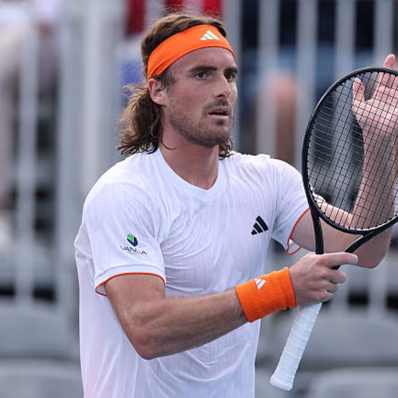 Tsitsipas regains good feelings in Miami