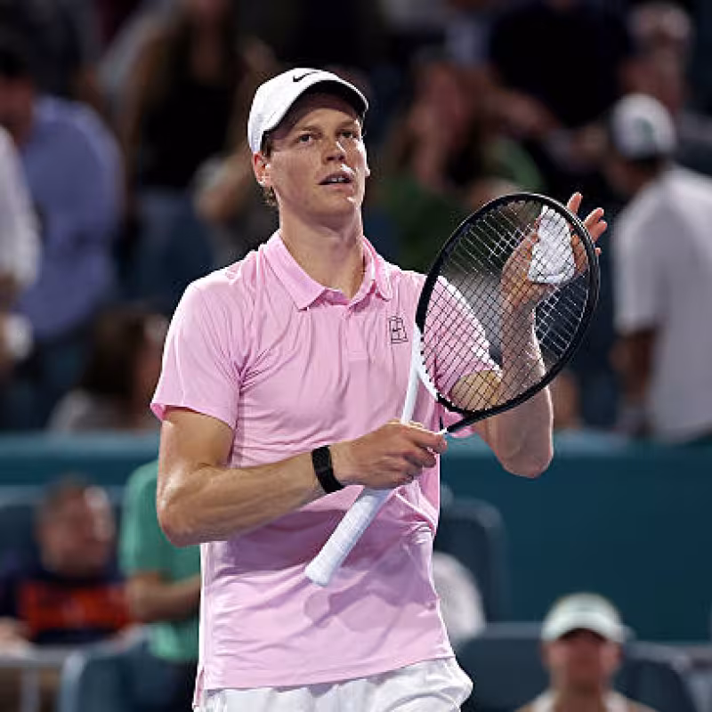 Jannik Sinner, schedule where to watch against Tiafoe in Miami. Photo: gettyimages
