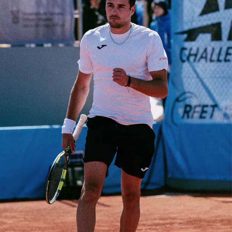 Alex Martínez falls just short of closing an epic week at the Menorca Challenger and loses in the final against Brancaccio. Photo: X