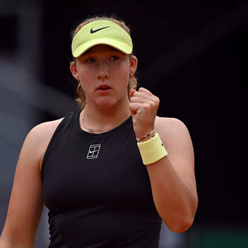 Andreeva debuts smoothly against Udvardy in Madrid.