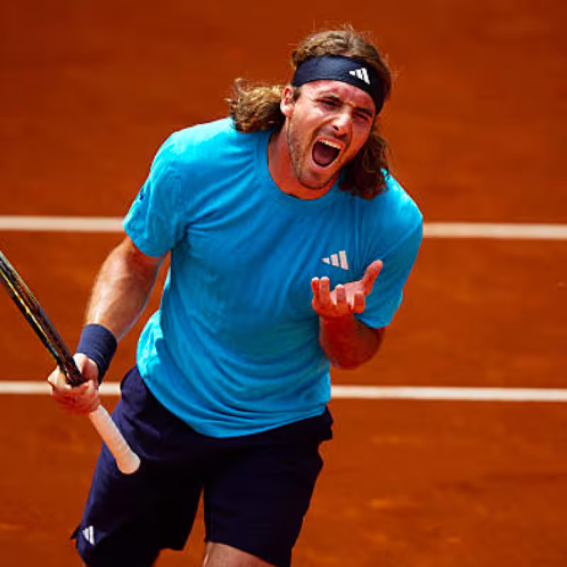 Tsitsipas loses his temper again and takes it out on his father: "Go to hell!"