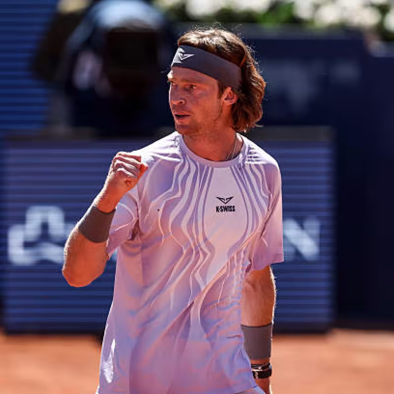 Rublev recovers against Medjedovic to reach the final in Barcelona. Source: Getty