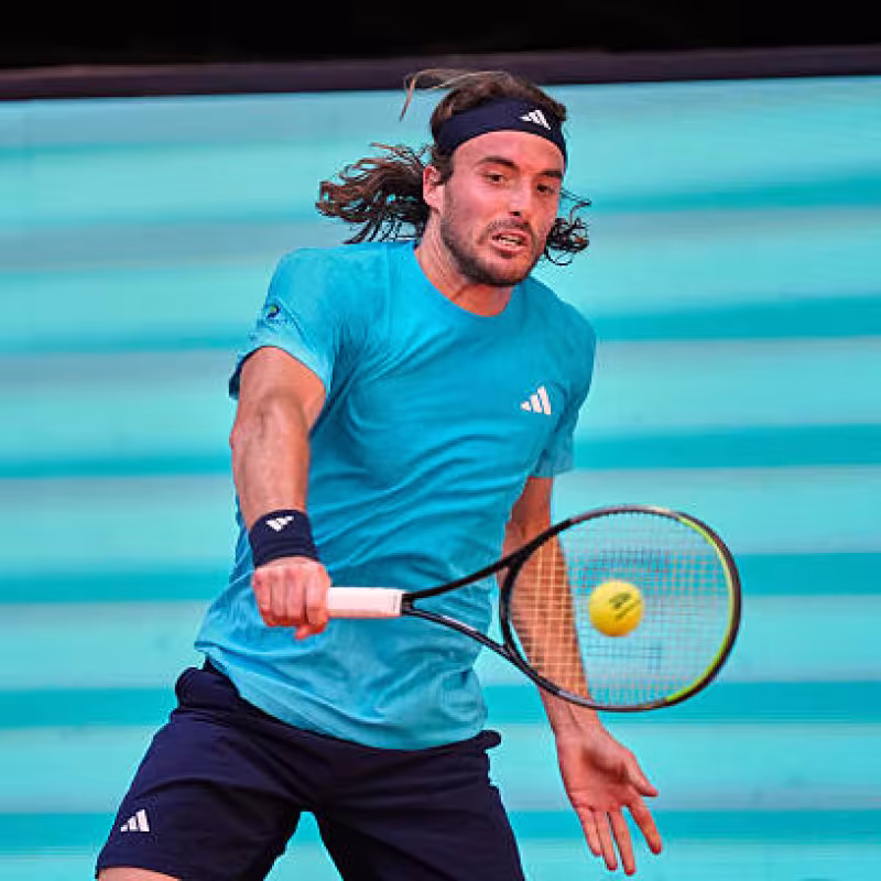 Stefanos Tsitsipas, reflection. Photo: gettyimages