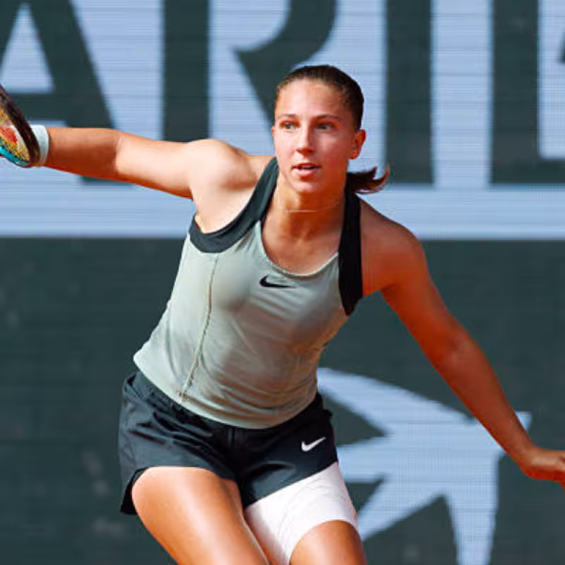 Parry explains how he manages to combine one-handed and two-handed backhands. Source: Getty.