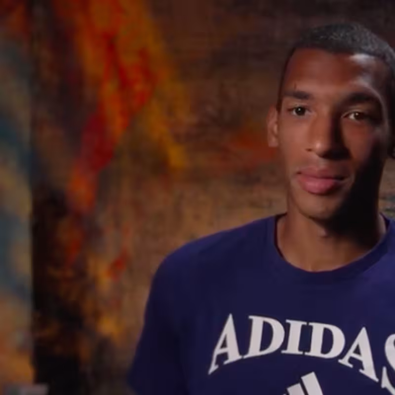 Aliassime: "I have never had a problem moving on clay courts". Source: TennisTV