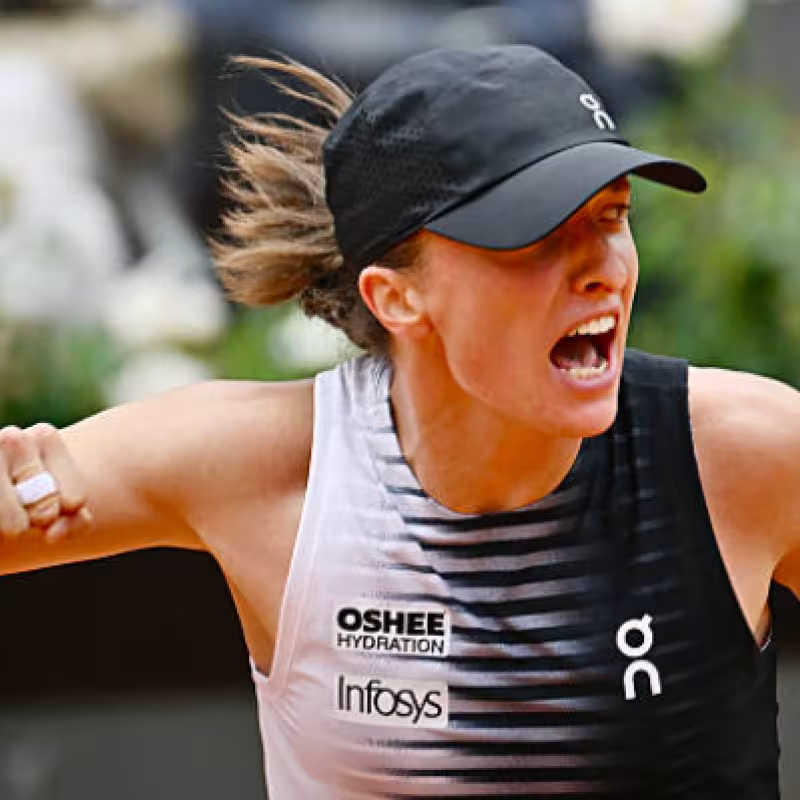Swiatek beats a top 10 player again… six months later! Source: Getty
