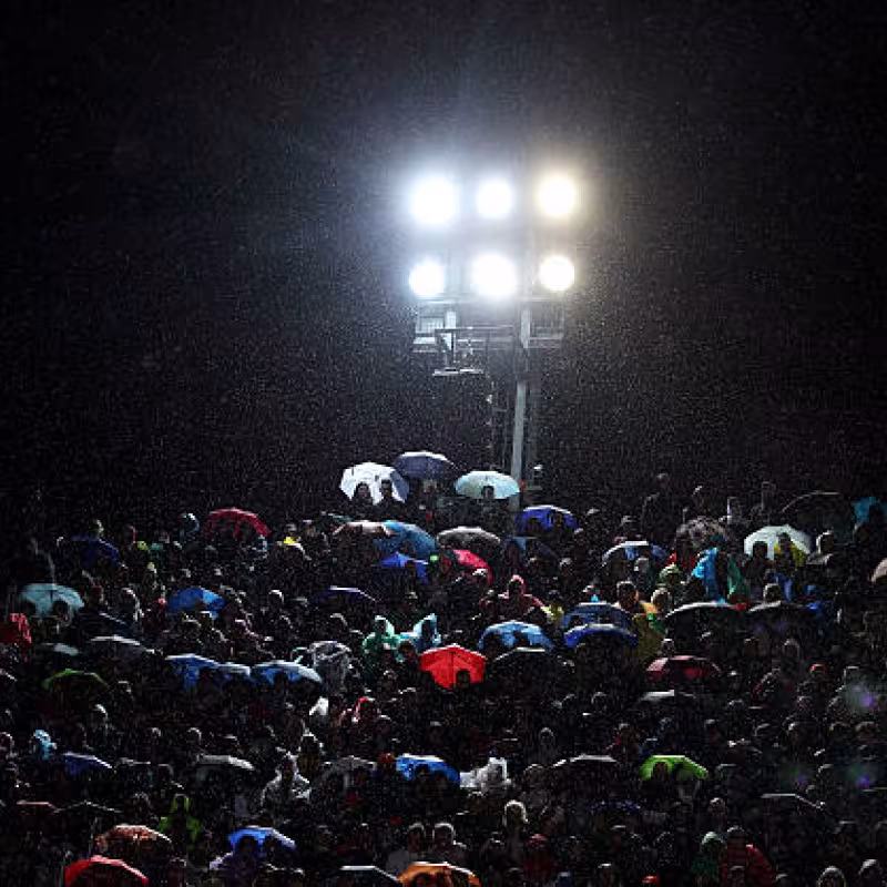 Rain suspends the Sinner - Medvedev match, which will be completed tomorrow. Photo: Gettyimages