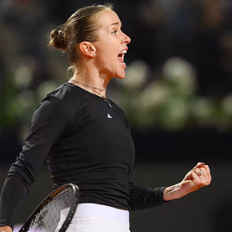 The best Svitolina comes from behind to beat Rybakina and will face Swiatek in the Rome semifinals. Photo: Gettyimages