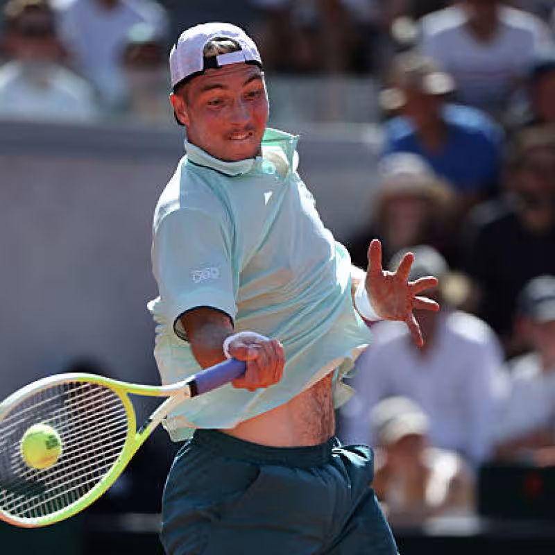 New surprise at Roland Garros: Struff defeats Bublik