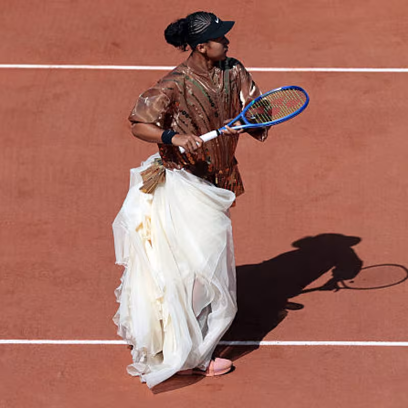 Osaka surprises with a new outfit at Roland Garros. Photo: Gettyimages