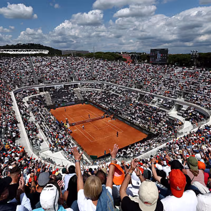 This is how tennis is played in Rome. Photo: gettyimages.