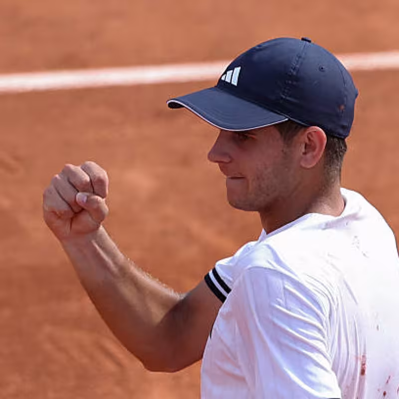 Rafael Jódar reacts to his victory with Michelsen at Roland Garros 2026. Photo: gettyimages