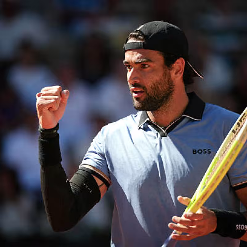Berrettini imposes his experience against Cerúndolo and reaches the Roland Garros quarterfinals.