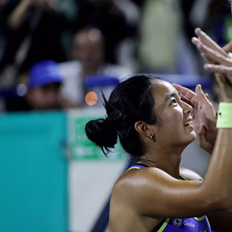 Eala highlights the importance of Bosch in her tennis: "He helps me feel like I'm not alone on the court." Photo: Getty Images