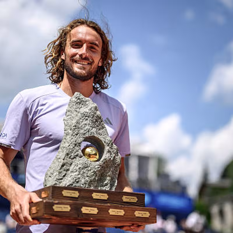 Tsitsipas y su objetivo tras ganar en Gstaad: "Quiero ganar al menos a tres top 10 este año". Fuente: Getty Images.