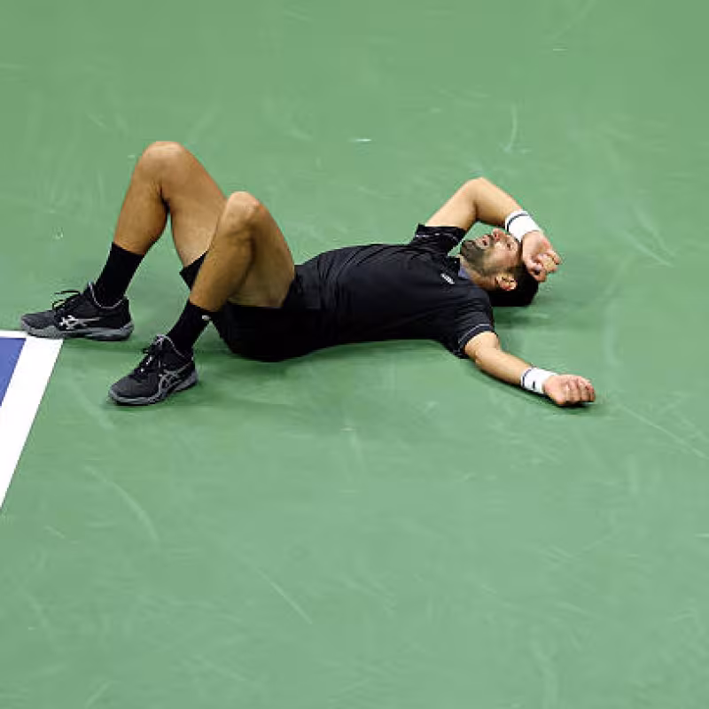 El físico de Djokovic le deja K.O. a las primeras de cambio en Nueva York. Fuente: Getty Images.