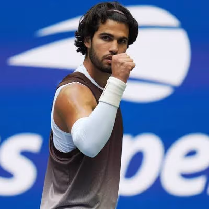 Carlos Alcaraz trains after his match at the US Open. Photo: Getty Images