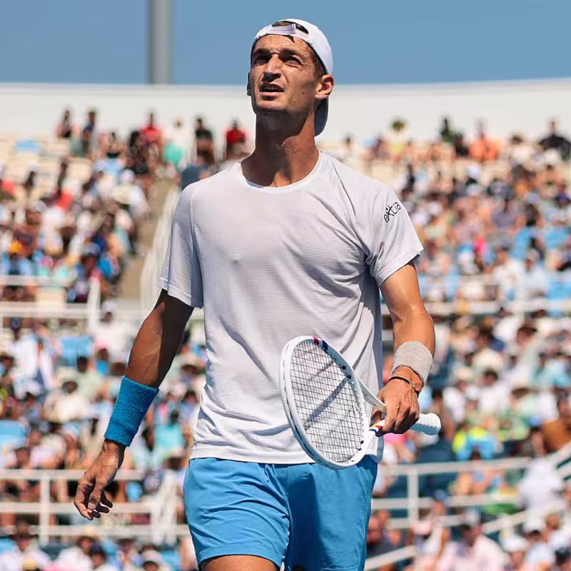 Il gesto brutto e antisportivo di Atmane che nessuno può comprendere. Foto: Gettyimages