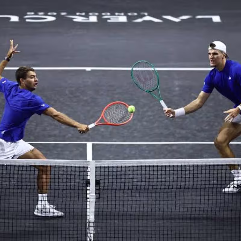 Mensik and Cobolli succeed, and Zverev has the chance to clinch the Laver Cup. Photo: Getty Images