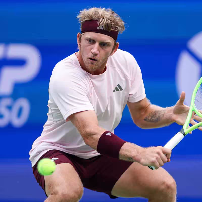 Davidovich está muy de vuelta: remontada y a un paso del título de Hangzhou