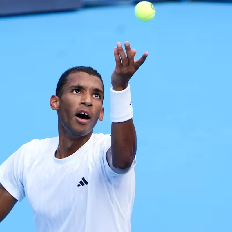 Duro golpe para Auger-Aliassime: cae en segunda ronda y se despide de los puntos que defendía. Fuente: Getty