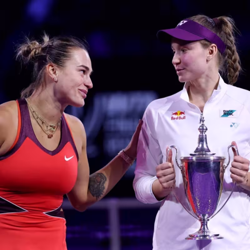 Horario y donde ver en directo la final femenina del US Open 2026: Sabalenka vs Rybakina. Fuente: Getty Images.