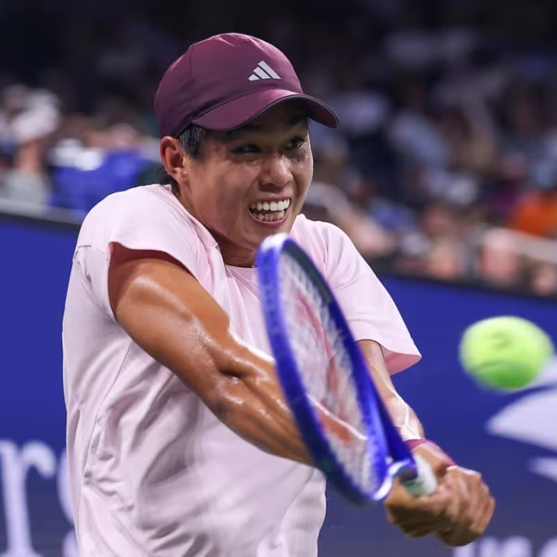 Learner Tien gana a Mensik en el US Open 2026. Foto: gettyimages