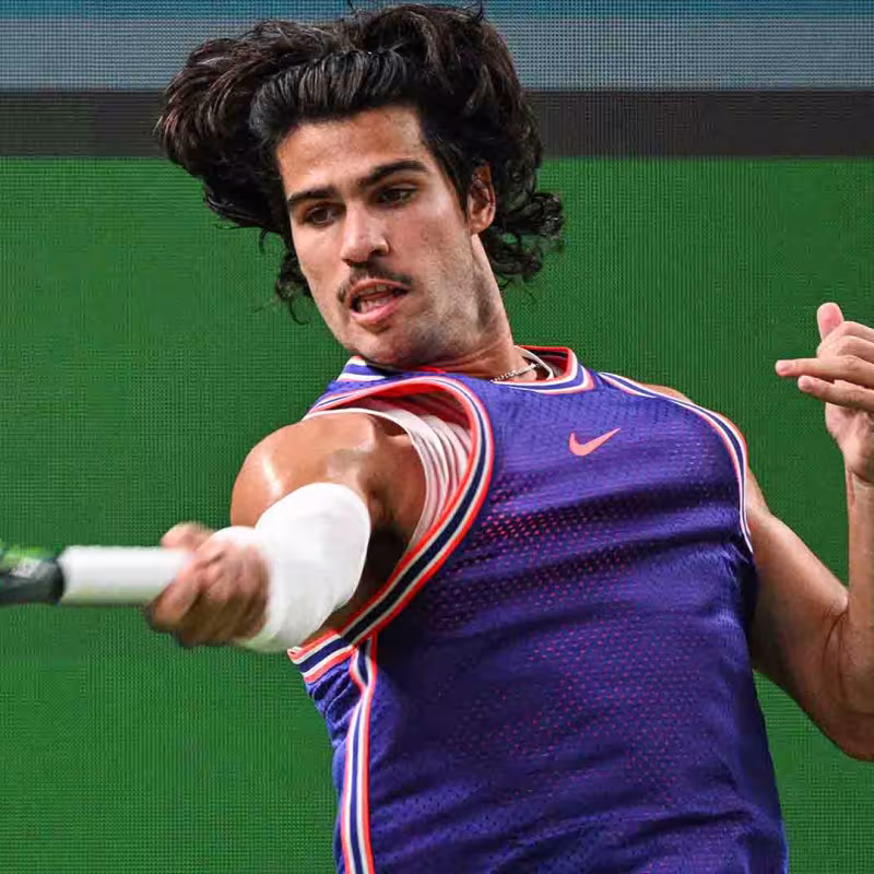 Alcaraz explodes against the Shanghai court. Source: Getty Images.