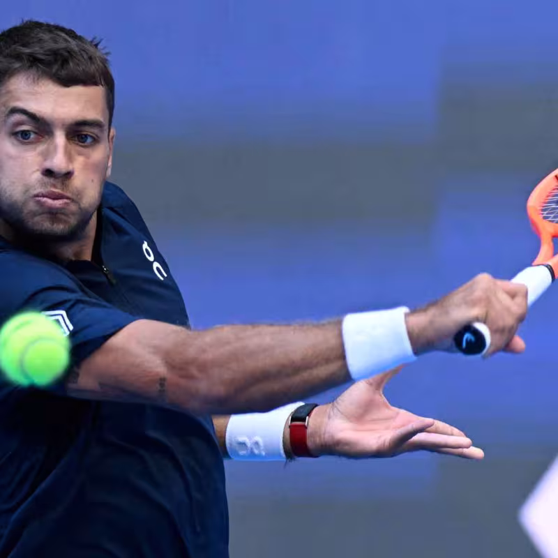 Cobolli infrange il sogno di Wawrinka nel suo penultimo torneo da professionista. Foto: Gettyimages