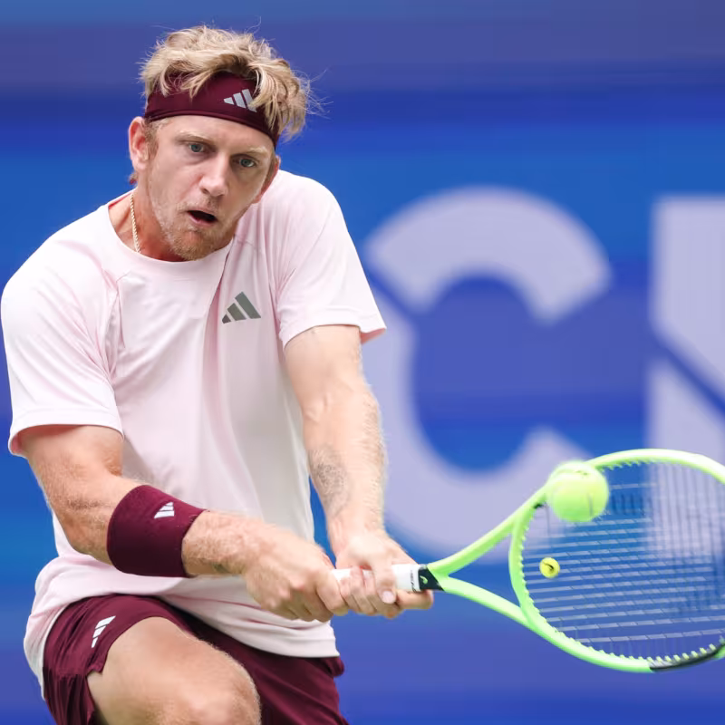 Davidovich, apeado de Tokio por Berrettini.