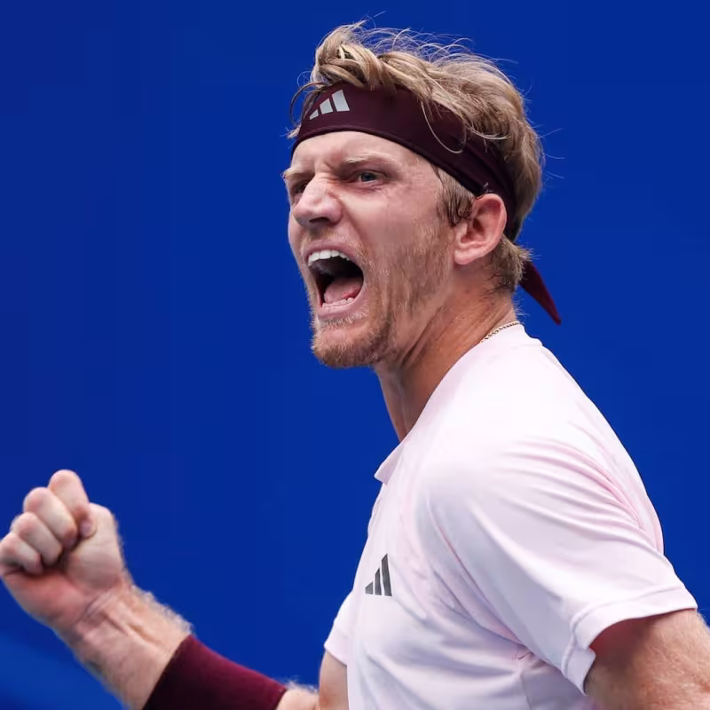 Davidovich ha debuttato con vittoria a Shanghai.