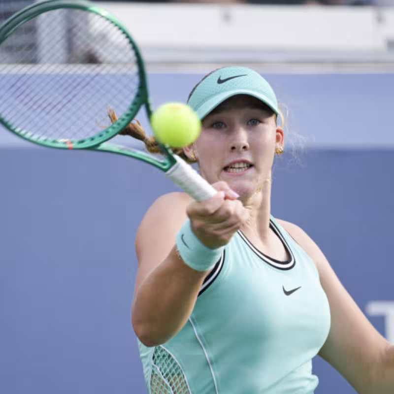 Mirra Andreeva pierde el primer set y acaba ganando doce juegos seguidos en el WTA Pekín. Fuente: Getty