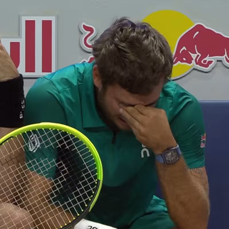Flavio Cobolli explique ses larmes à Vienne et laisse ouverte sa participation au Masters de Paris.