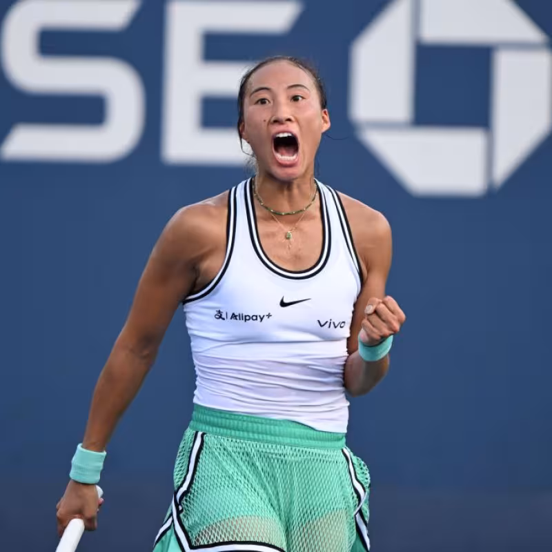Qinwen Zheng es profeta en su tierra y se mete en semifinales de Pekín. Fuente: Getty Images.